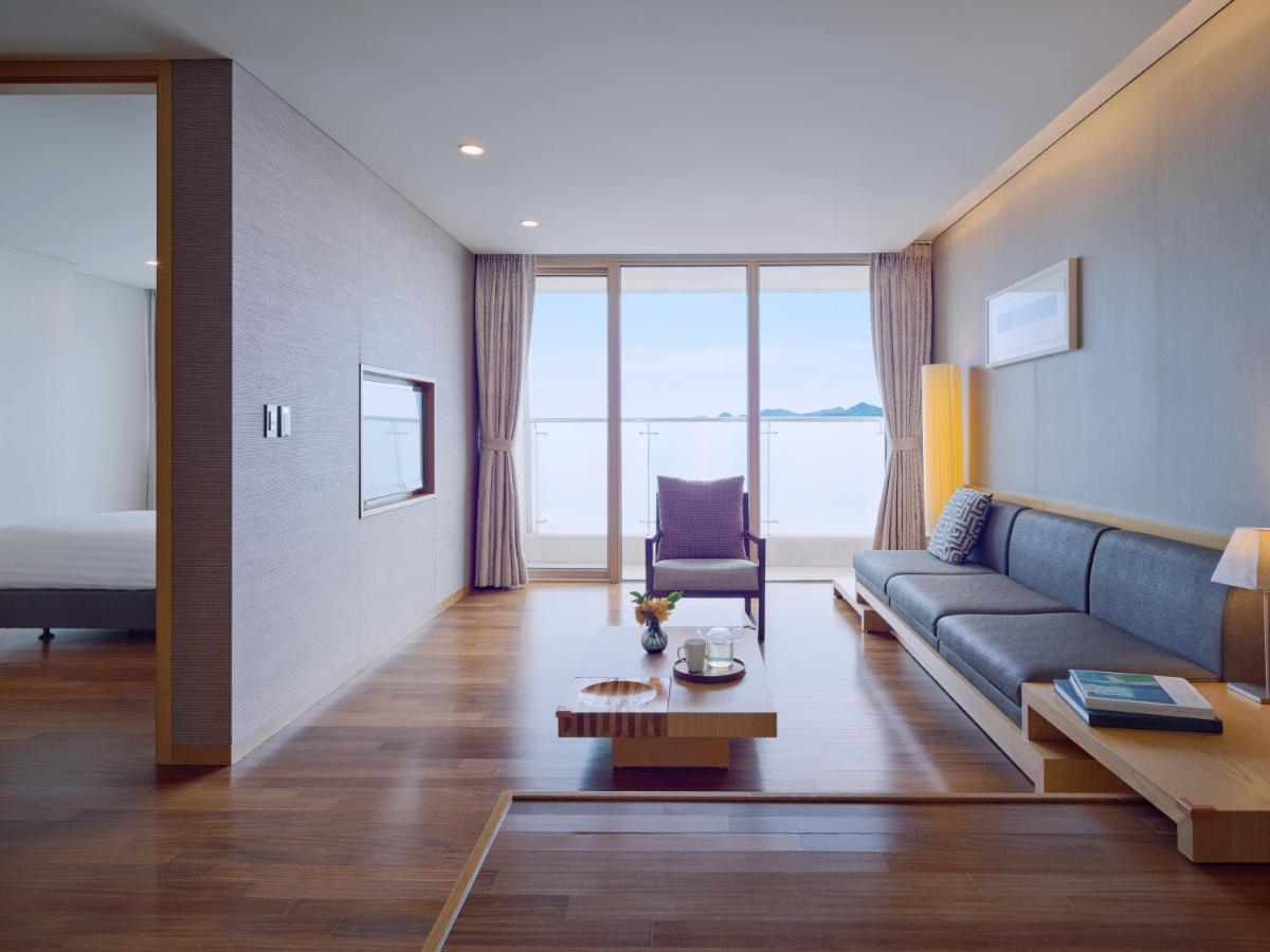 Hotel Sono Calm Yeosu Extérieur photo